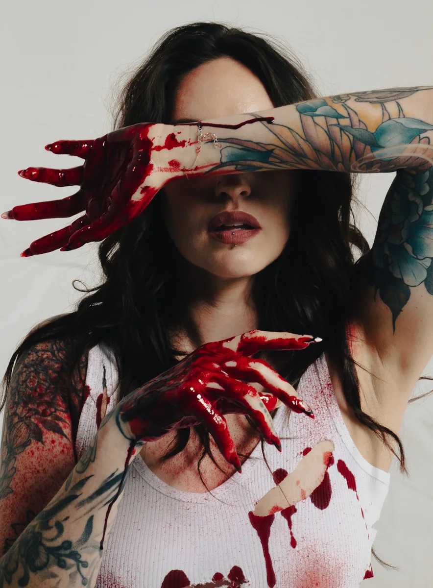 Blood Shoot, portrait 03 — photography by Cameron Cloud