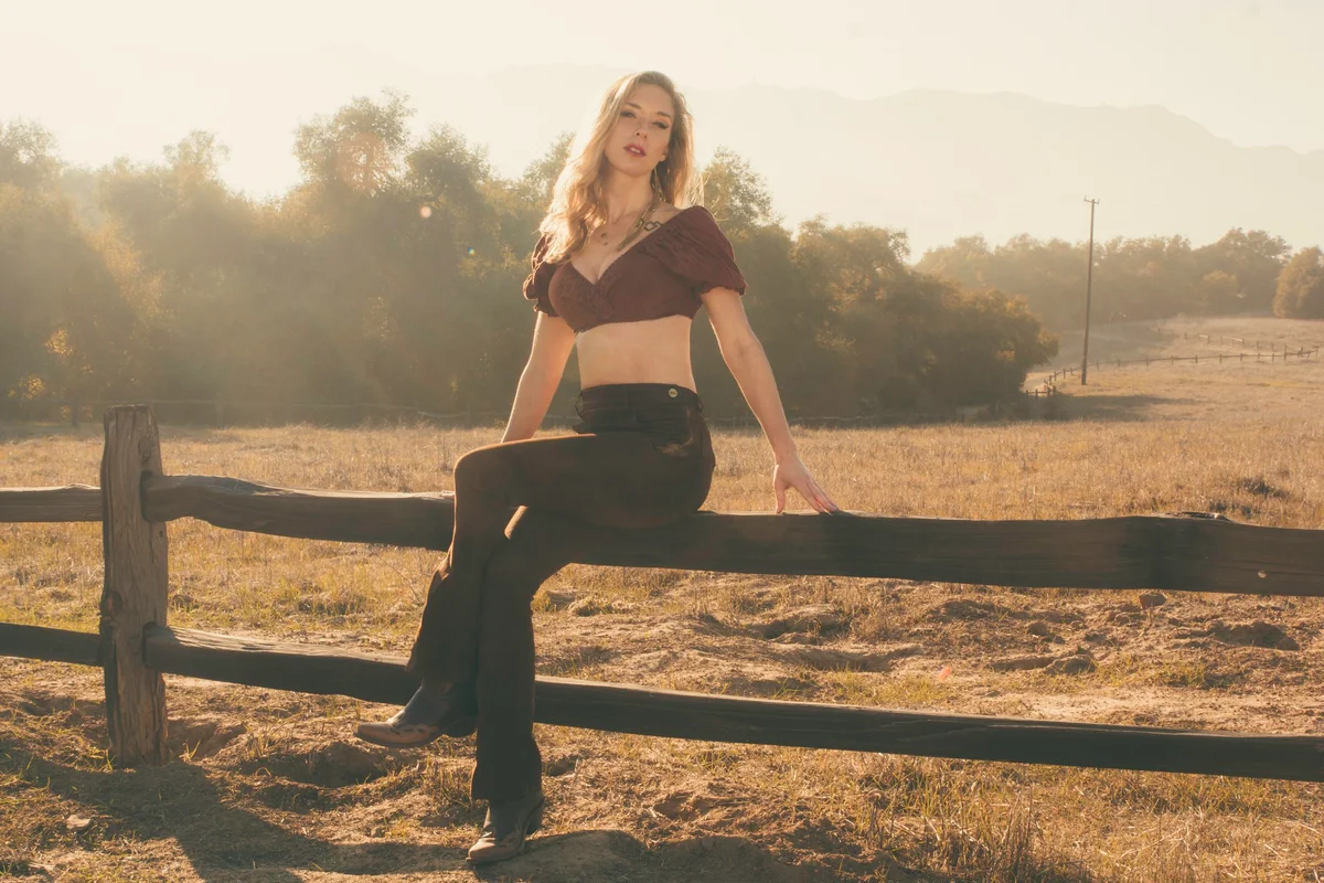 Elin Wolf — photography by Cameron Cloud