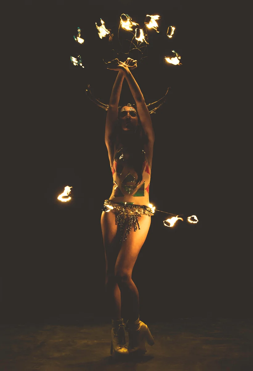 Golden Godess — photography by Cameron Cloud