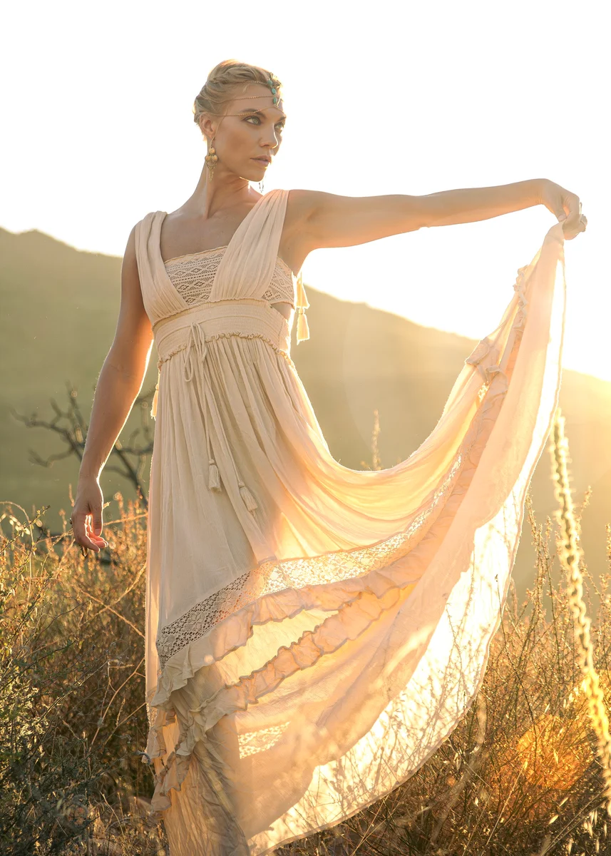 Sisse Sun Flare — photography by Cameron Cloud